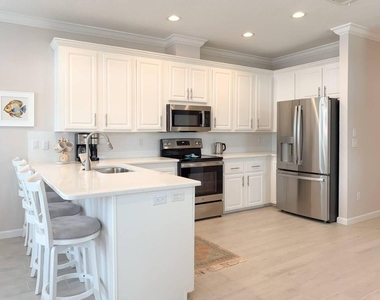 389 Ne Sand Dune Way - Photo Thumbnail 5