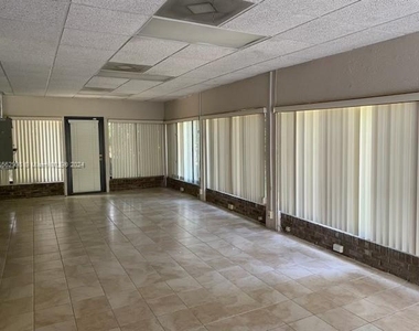 4450 S Jog Road - Photo Thumbnail 19