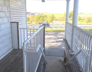 5297 Lincoln Highway - Photo Thumbnail 2