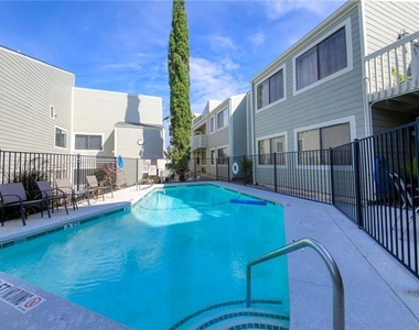 5801 Thunderbird St - Photo Thumbnail 1