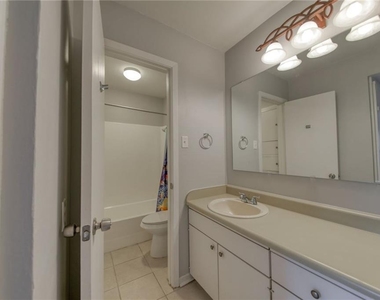 5801 Thunderbird St - Photo Thumbnail 13