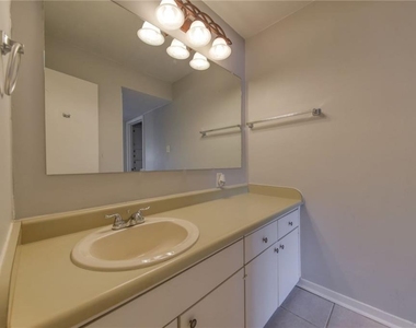 5801 Thunderbird St - Photo Thumbnail 15
