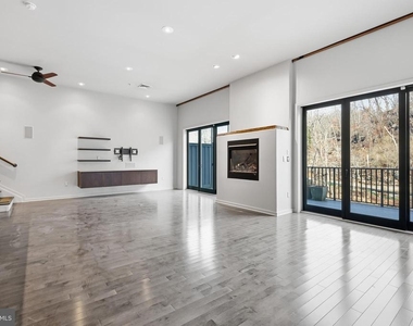 118 Bancroft Mills Road - Photo Thumbnail 8
