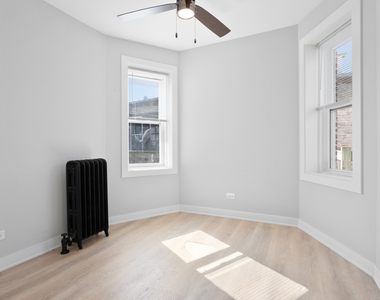 7383 N Damen Avenue - Photo Thumbnail 9