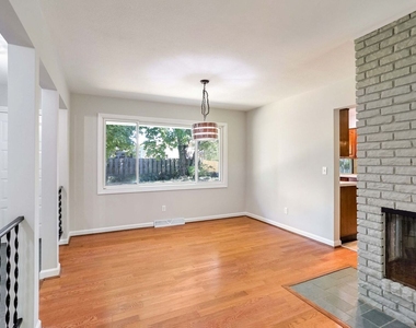 1716 Georgetown Drive - Photo Thumbnail 9