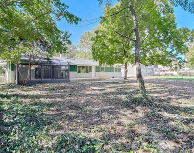 1716 Georgetown Drive - Photo Thumbnail 33