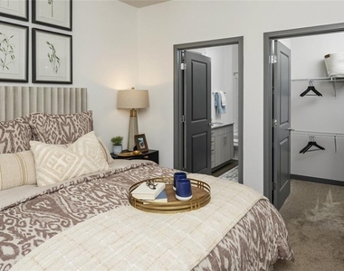 191 Commerce Drive - Photo Thumbnail 12