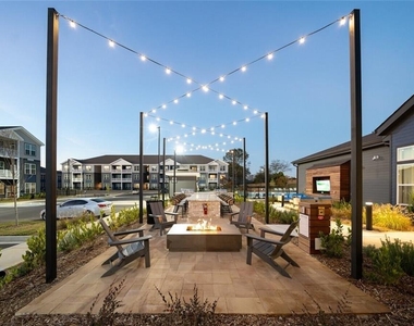 191 Commerce Drive - Photo Thumbnail 3
