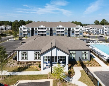 191 Commerce Drive - Photo Thumbnail 14