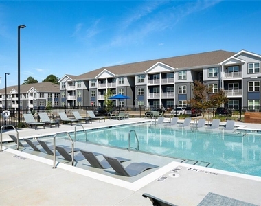 191 Commerce Drive - Photo Thumbnail 20