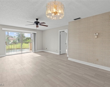 6184 Michelle Way - Photo Thumbnail 7