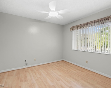 6184 Michelle Way - Photo Thumbnail 13