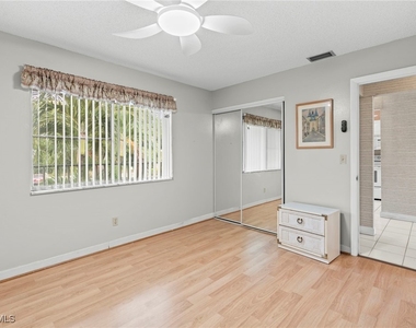 6184 Michelle Way - Photo Thumbnail 14