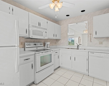 6184 Michelle Way - Photo Thumbnail 16