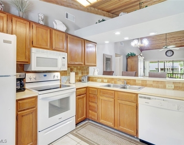 2972 Kings Lake Boulevard - Photo Thumbnail 4