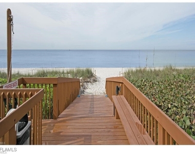 10475 Gulf Shore Drive - Photo Thumbnail 28
