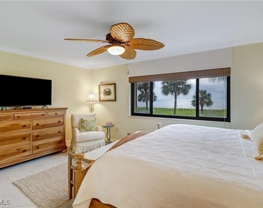 10475 Gulf Shore Drive - Photo Thumbnail 7