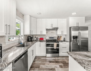 265 Marion Street - Photo Thumbnail 13