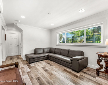265 Marion Street - Photo Thumbnail 10