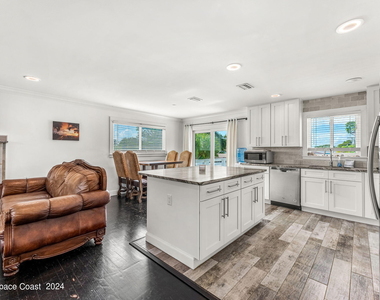 265 Marion Street - Photo Thumbnail 16