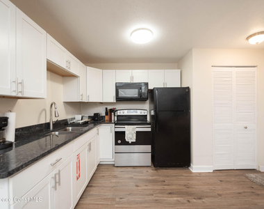 3150 N Atlantic Avenue - Photo Thumbnail 5