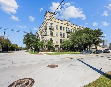 2216 Chenevert Street - Photo Thumbnail 22