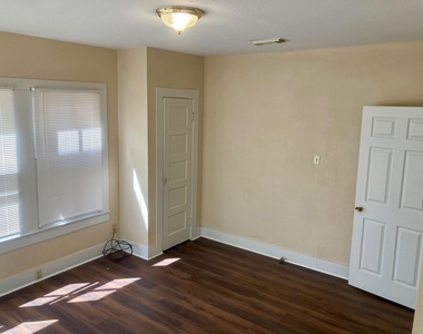 3523 Ave L - Photo Thumbnail 2