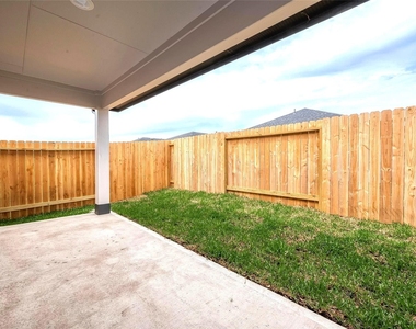 1210 Via Del Corso Lane - Photo Thumbnail 18