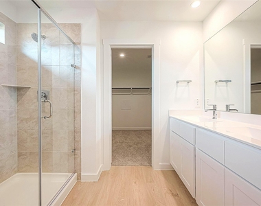 1210 Via Del Corso Lane - Photo Thumbnail 10