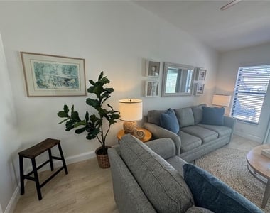 2571 Cyprus Drive - Photo Thumbnail 7