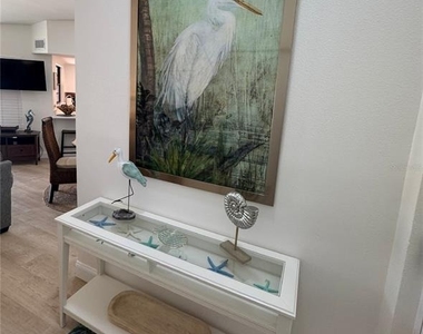 2571 Cyprus Drive - Photo Thumbnail 14