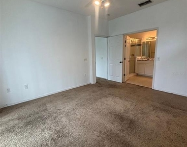 2915 Sunset Lakes Boulevard - Photo Thumbnail 13