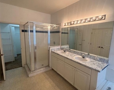 2915 Sunset Lakes Boulevard - Photo Thumbnail 22