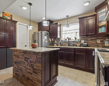 8614 Holmsely Trail - Photo Thumbnail 5