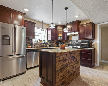 8614 Holmsely Trail - Photo Thumbnail 3