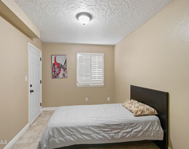 8614 Holmsely Trail - Photo Thumbnail 9