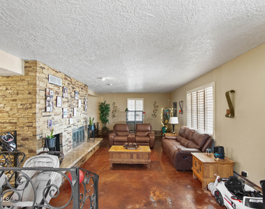 8614 Holmsely Trail - Photo Thumbnail 2