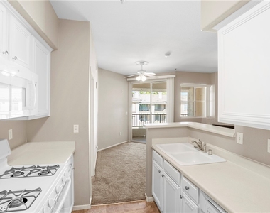 7155 S Durango Drive - Photo Thumbnail 13