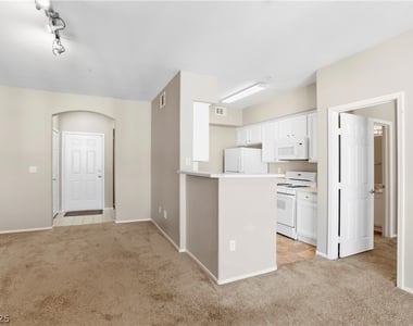 7155 S Durango Drive - Photo Thumbnail 9