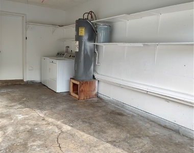 4614 Grand Drive - Photo Thumbnail 21