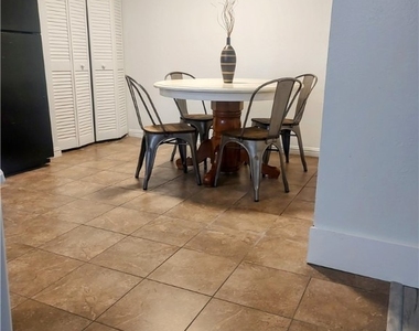 4614 Grand Drive - Photo Thumbnail 7