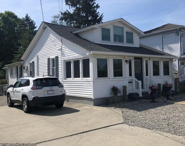 1717 River Road - Photo Thumbnail 24