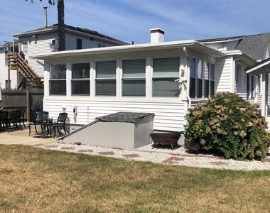 1717 River Road - Photo Thumbnail 19