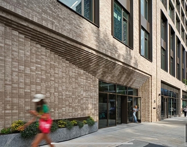 Suffolk Street - Photo Thumbnail 15