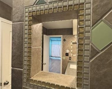 2736 Silver Creek Drive - Photo Thumbnail 24