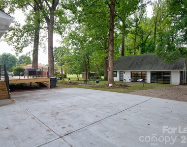 3945 Rockfern Road - Photo Thumbnail 43