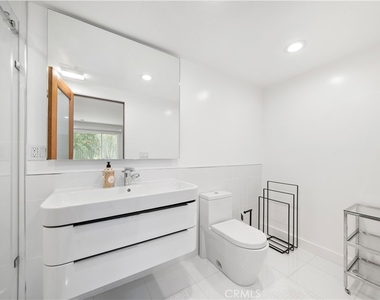 31654 Broad Beach Road - Photo Thumbnail 27