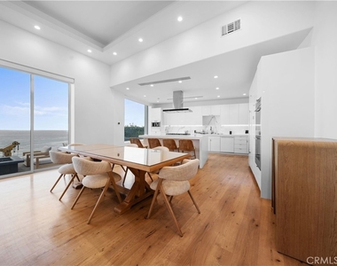 31654 Broad Beach Road - Photo Thumbnail 15