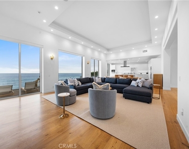 31654 Broad Beach Road - Photo Thumbnail 11