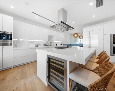31654 Broad Beach Road - Photo Thumbnail 23